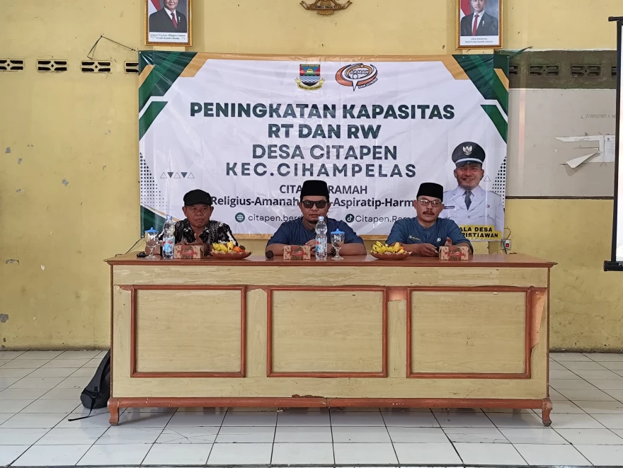 Peningkatan Kapasitas RT dan RW di Desa Citapen